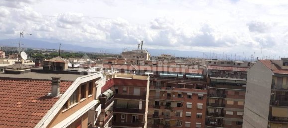 Пентхаус с 2 спальнями в Рим, Италия № 290023 26