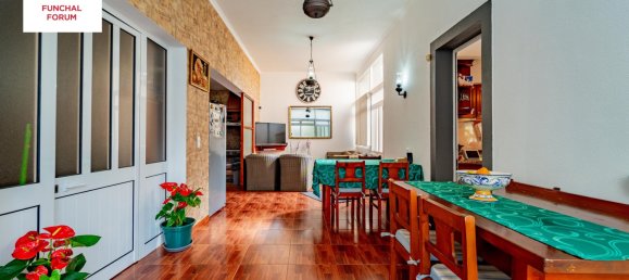 3 bedrooms Villa in Funchal, Portugal No. 127599 7