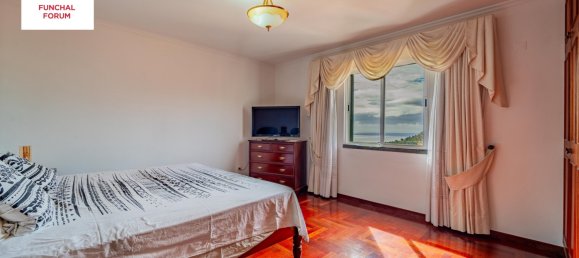 3 bedrooms Villa in Funchal, Portugal No. 127599 12