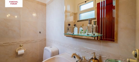 3 bedrooms Villa in Funchal, Portugal No. 127599 19