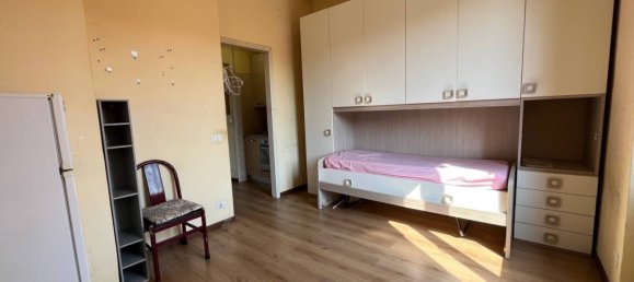 1 bedroom Apartment in Milan, Italy No. 260201 8