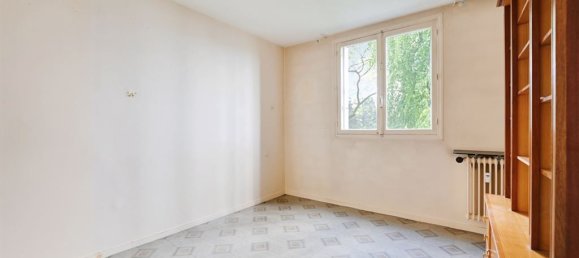 2 bedrooms Apartment in Paris, France No. 175422 7