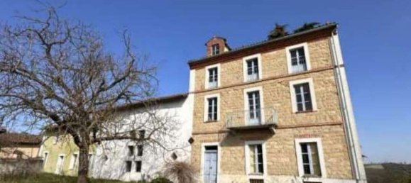 Casa de 9 dormitorios en Vignale Monferrato, Italy No. 360023 2