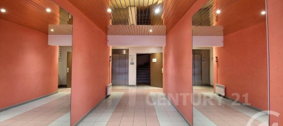  مكتب في Saint-Avold, France 127متر مربع رقم 78190 9