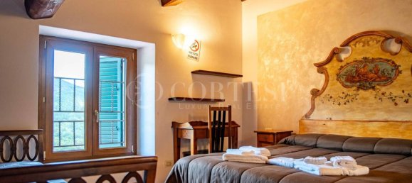 Imóvel comercial de 5 divisões em Sansepolcro, Italy N.º 269804 2