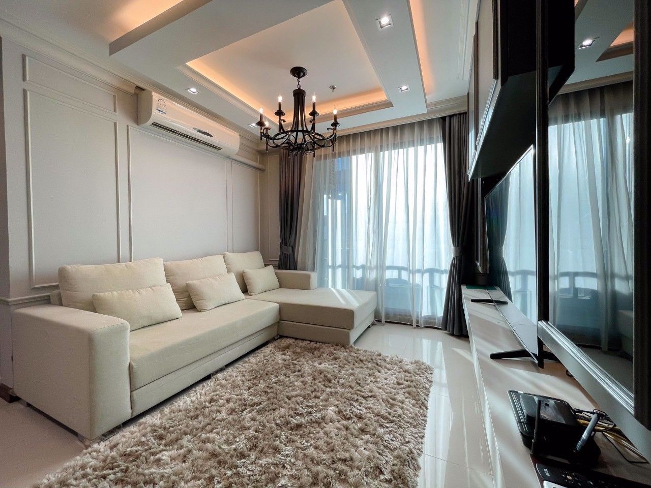 2 bedrooms Condo in Huai Khwang, Thailand No. 4608