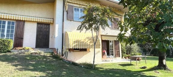 5 rooms Villa in Pietrasanta, Italy No. 172786 4
