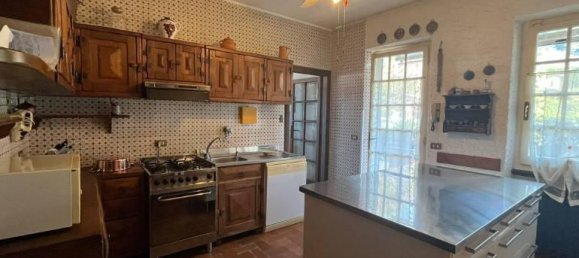 5 rooms Villa in Pietrasanta, Italy No. 172786 21