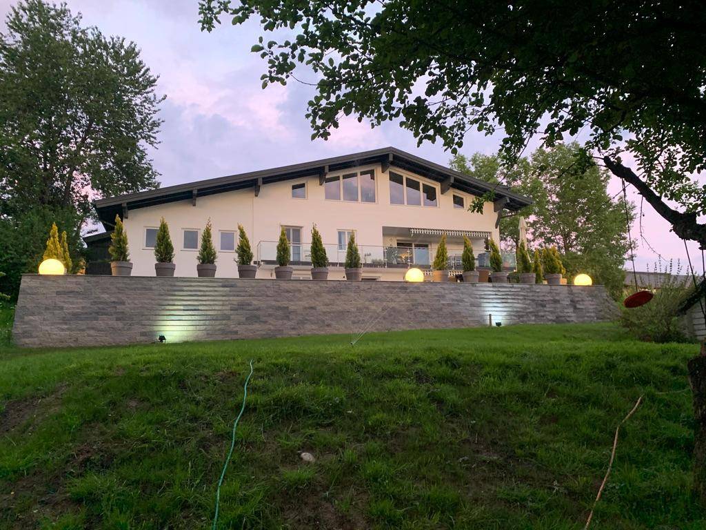 Casa de 19 divisões em Obertrum am See, Austria N.º 138519