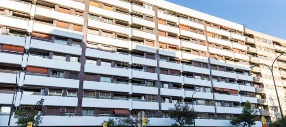 Земельный участок с 4 спальнями в Сарагоса, Испания № 62055 2