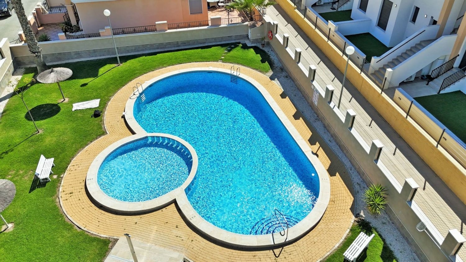 Таунхаус с 3 спальнями в Аликанте, Испания № 174653