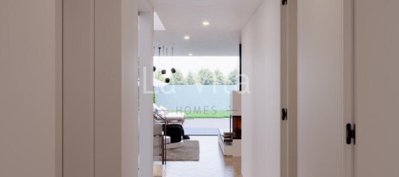 5 bedrooms Villa in Cascais, Portugal No. 170534 14