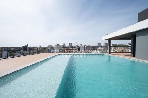 4 bedrooms Apartment in Oeiras, Portugal No. 291329