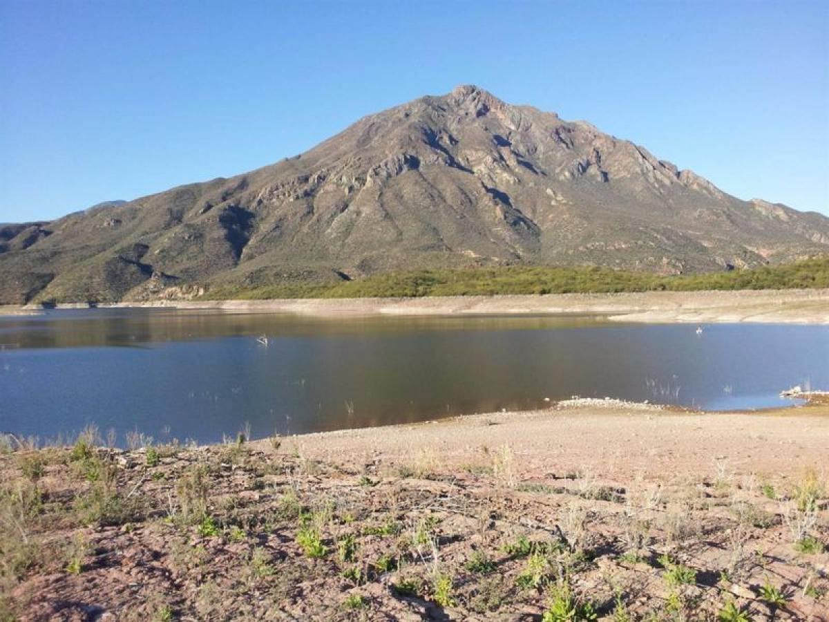 Casa de 2 dormitorios en San Pedro de la Cueva, Mexico No. 152180