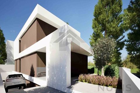 254m² Land in Portimao, Portugal No. 278629