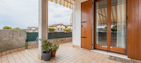 3 غرف نوم شقة في Vigasio, Italy رقم 297444 5