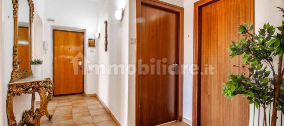 3 Schlafzimmer Wohnung in Rome, Italy, Nr. 356948 22