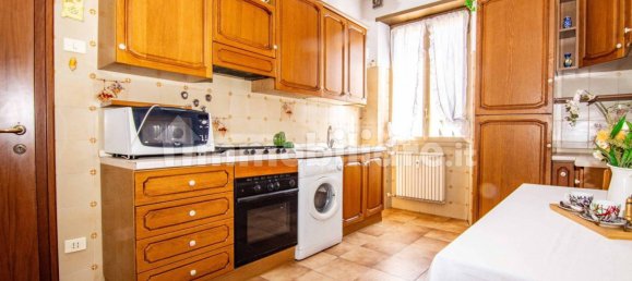 3 Schlafzimmer Wohnung in Rome, Italy, Nr. 356948 8