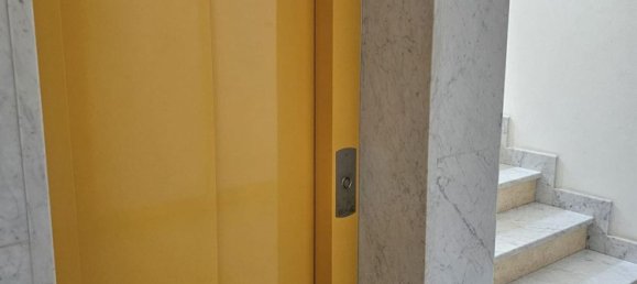 3 rooms Apartment in Carrara, Italy No. 31108 16