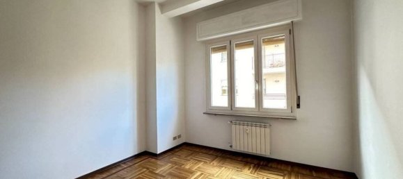 Квартира с 2 спальнями в Кунео, Италия № 131494 11