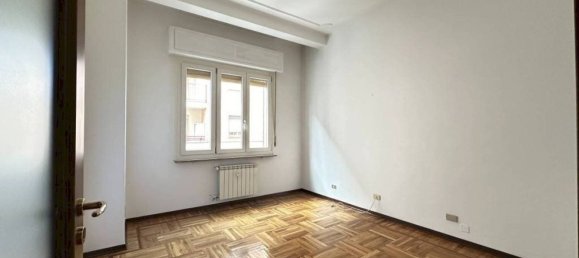 Квартира с 2 спальнями в Кунео, Италия № 131494 10