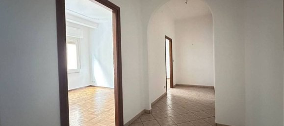 Квартира с 2 спальнями в Кунео, Италия № 131494 9