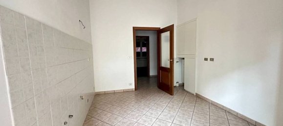 Квартира с 2 спальнями в Кунео, Италия № 131494 5