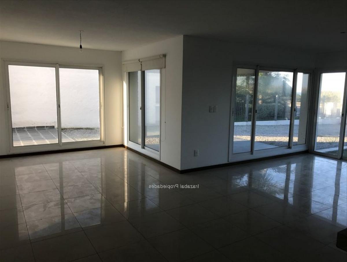 3 غرف نوم شقة في Montevideo, Uruguay رقم 3141