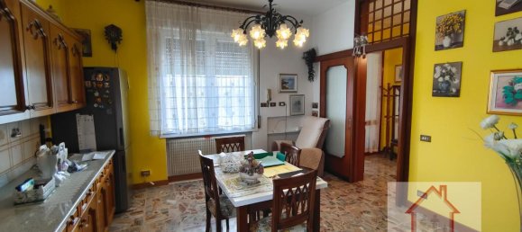 4-salle Villa à Crocetta del Montello, Italy No. 14823 2