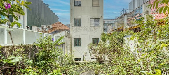 9 bedrooms Building in Porto, Portugal No. 136052 17