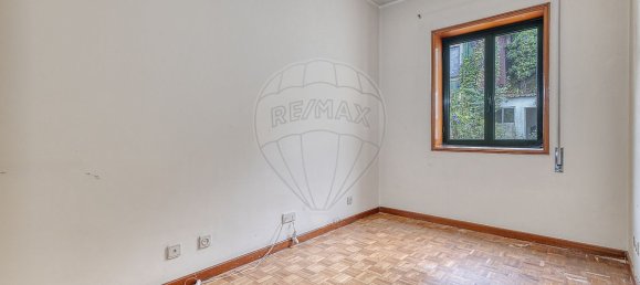 9 bedrooms Building in Porto, Portugal No. 136052 13