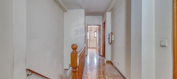 9 bedrooms Building in Porto, Portugal No. 136052 7