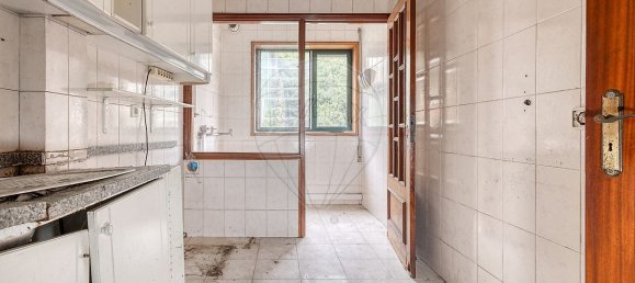 9 bedrooms Building in Porto, Portugal No. 136052 19