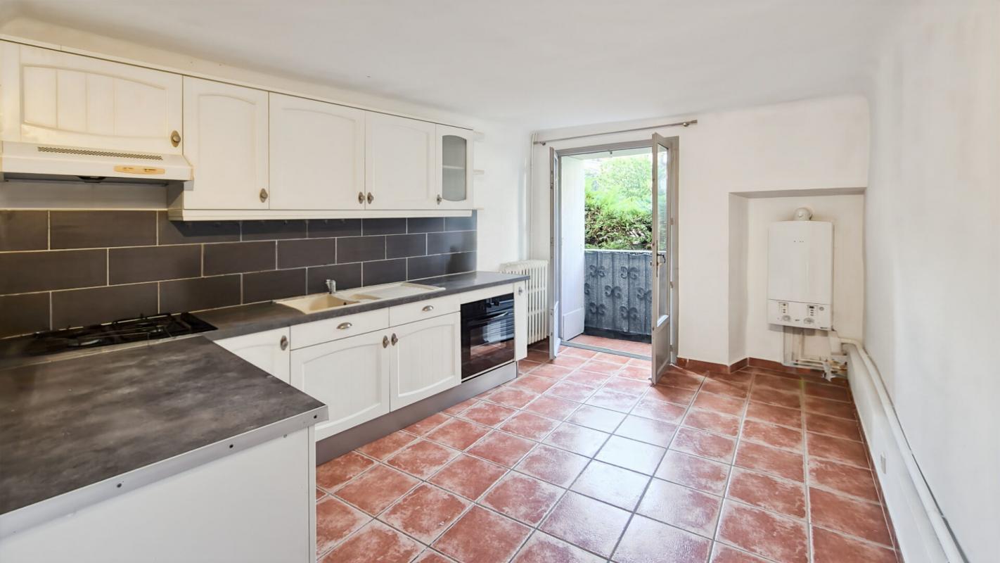 6 chambres Maison de ville à Gard, France No. 295523