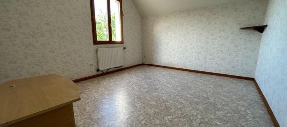 Casa de 3 dormitorios en Saint-Chartier, France No. 230400 6