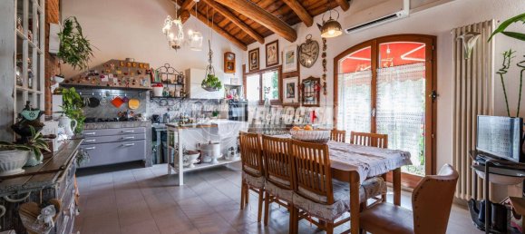 2 bedrooms House in Minerbio, Italy No. 357588 3