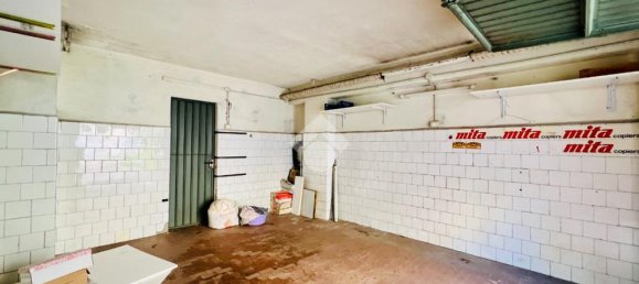 Квартира с 2 спальнями в Мантуя, Италия № 378838 7