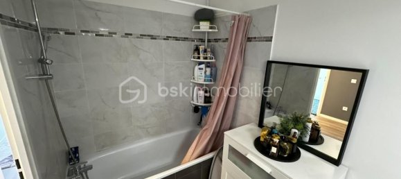 Apartamento de 2 dormitorios en Thiais, France No. 332355 12