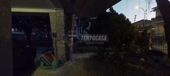 3 Schlafzimmer Villa in Cinisello Balsamo, Italy, Nr. 17551 14