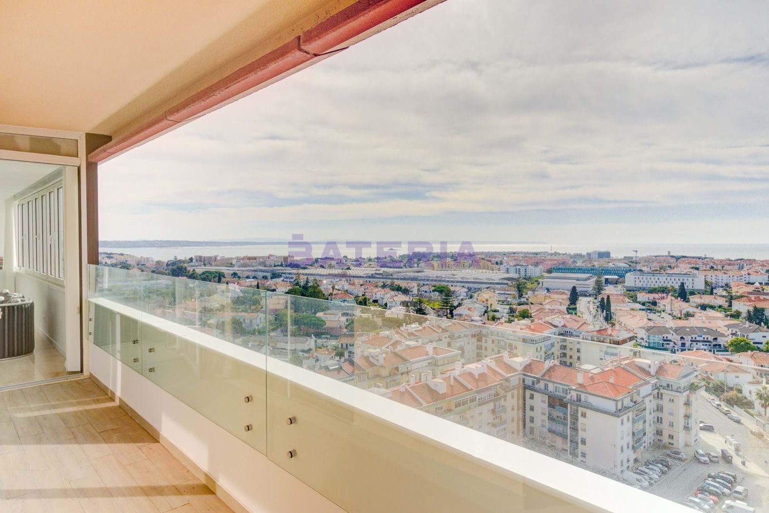 3 bedrooms Apartment in Oeiras, Portugal No. 109254