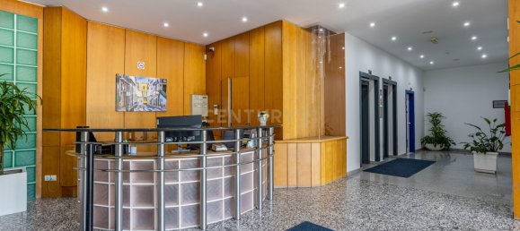 Bâtiment à Oeiras, Portugal 3956m² No. 98700 10