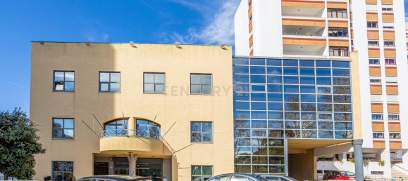 Bâtiment à Oeiras, Portugal 3956m² No. 98700 15