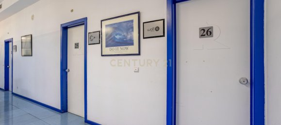 Bâtiment à Oeiras, Portugal 3956m² No. 98700 45