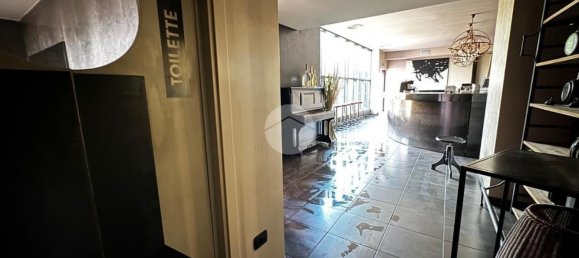 عقار تجاري في Grassobbio, Italy 750متر مربع رقم 268640 20