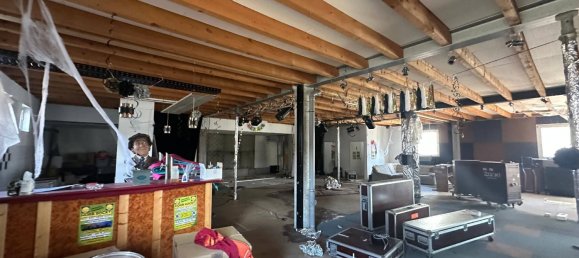 Edifício de 13 divisões em Baden-Wurttemberg, Germany N.º 74562 93