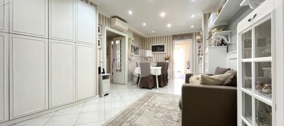 2 bedrooms Apartment in Rome, Italy No. 145748 2