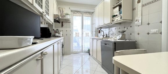 2 bedrooms Apartment in Rome, Italy No. 145748 12