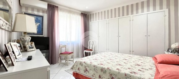 2 bedrooms Apartment in Rome, Italy No. 145748 17