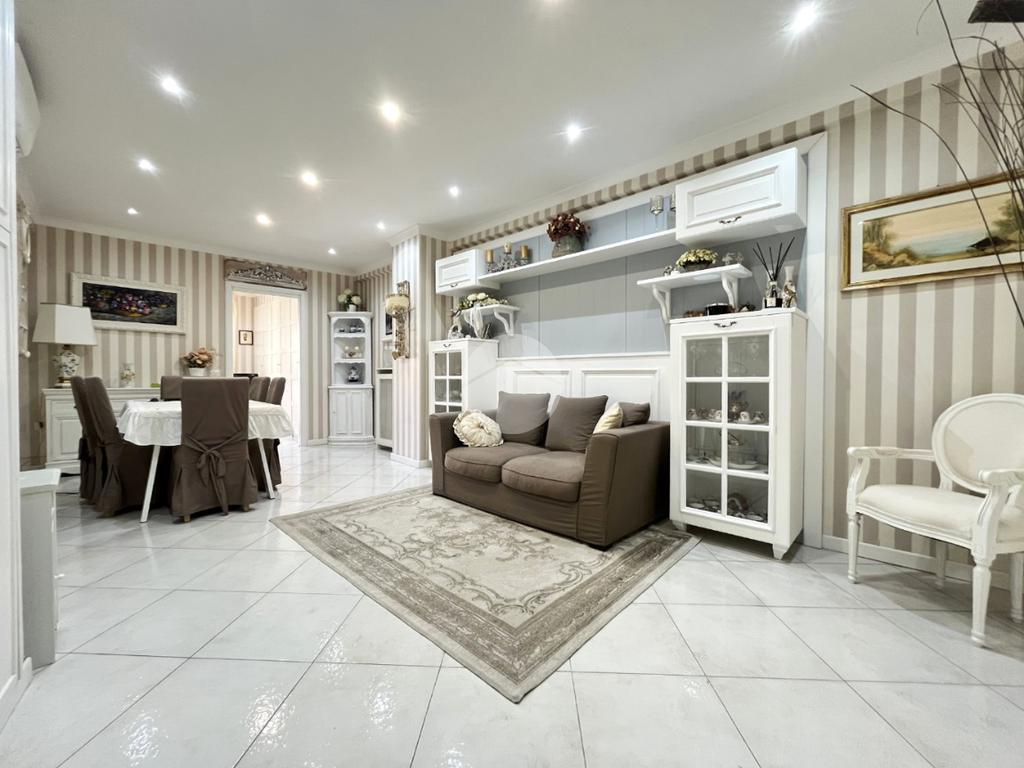 2 bedrooms Apartment in Rome, Italy No. 145748