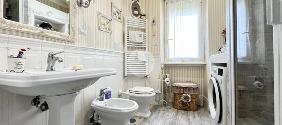 2 bedrooms Apartment in Rome, Italy No. 145748 23